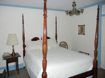 Wayside Inn Middletown Bagian luar foto